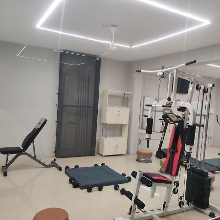 Restel Studio Flats 하이데라바드 외부 사진