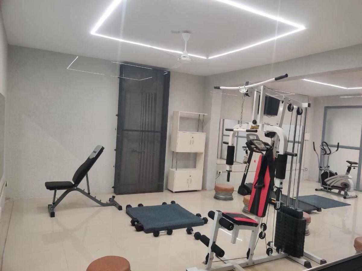 Restel Studio Flats 하이데라바드 외부 사진